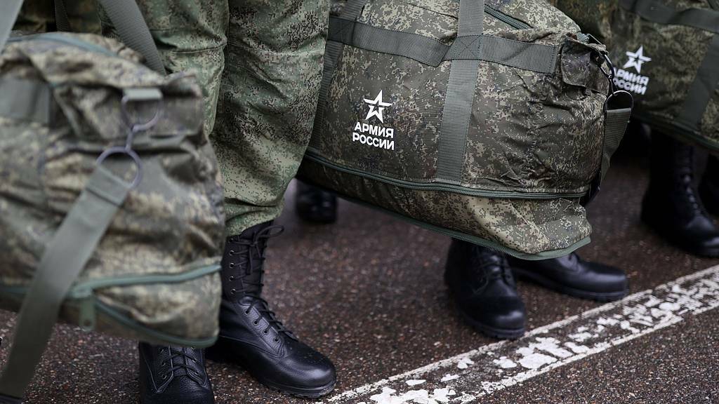 Для военнослужащих срочной службы (а также призывников):<br>